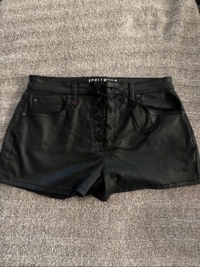 Idyllwind Black Lace-Up Faux Leather Women's Shorts